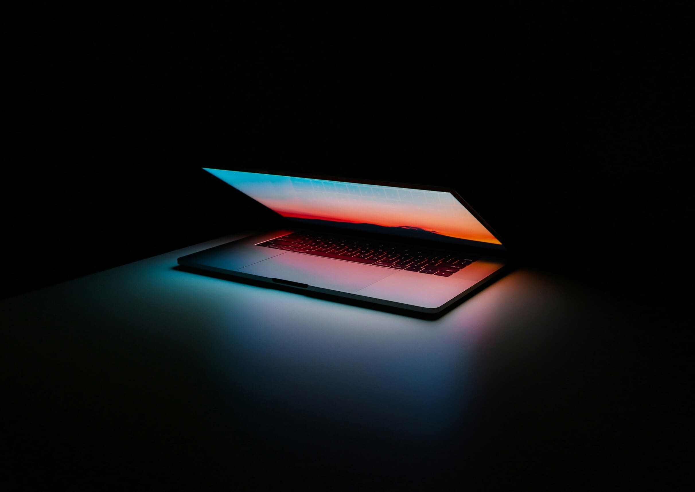 laptop banner